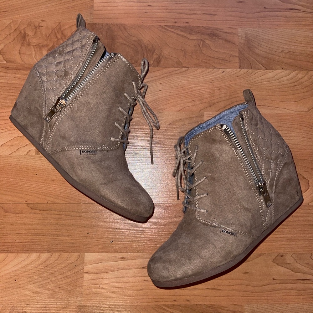 BONGO Brown Lace-Up Wedge Booties